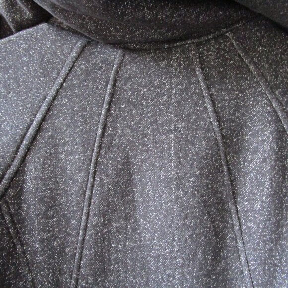 I Madison Expedition women's size XL, grey tweed hooded coat, lined, front zip - Picture 8 of 15